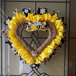 Bumble Bee Heart Shape Jute Door Wreath Wood Bee Embellishment Summer Door Decor